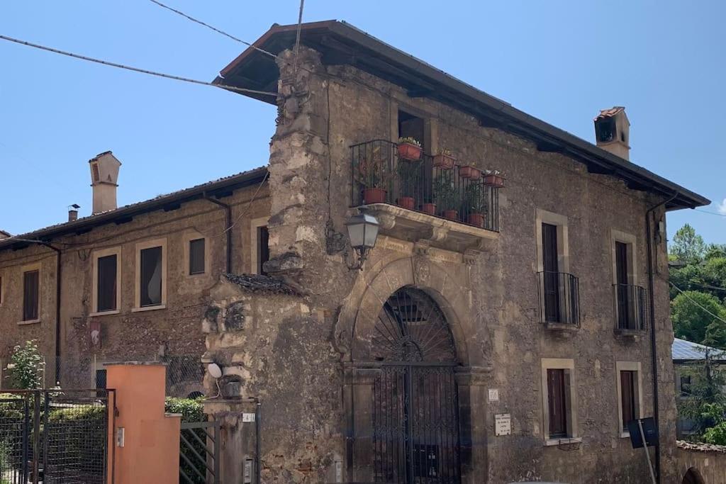 Caldora Apartment LʼAquila Exterior foto